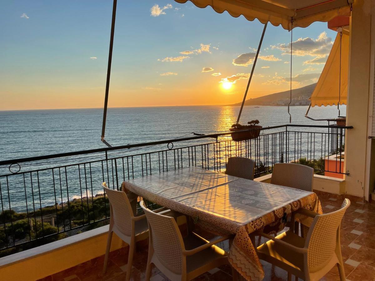Sina Apartments Sarandë Esterno foto