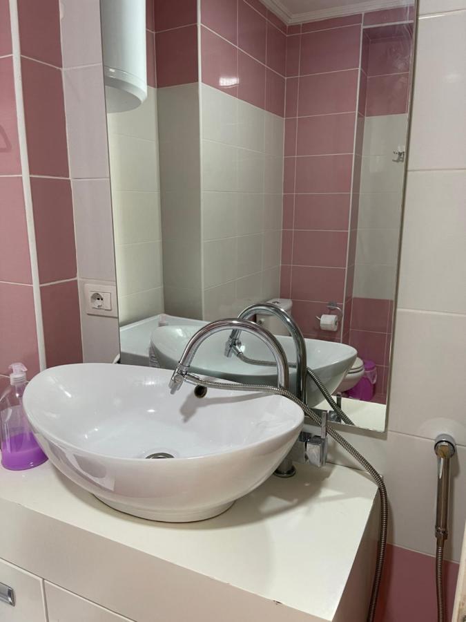 Sina Apartments Sarandë Esterno foto