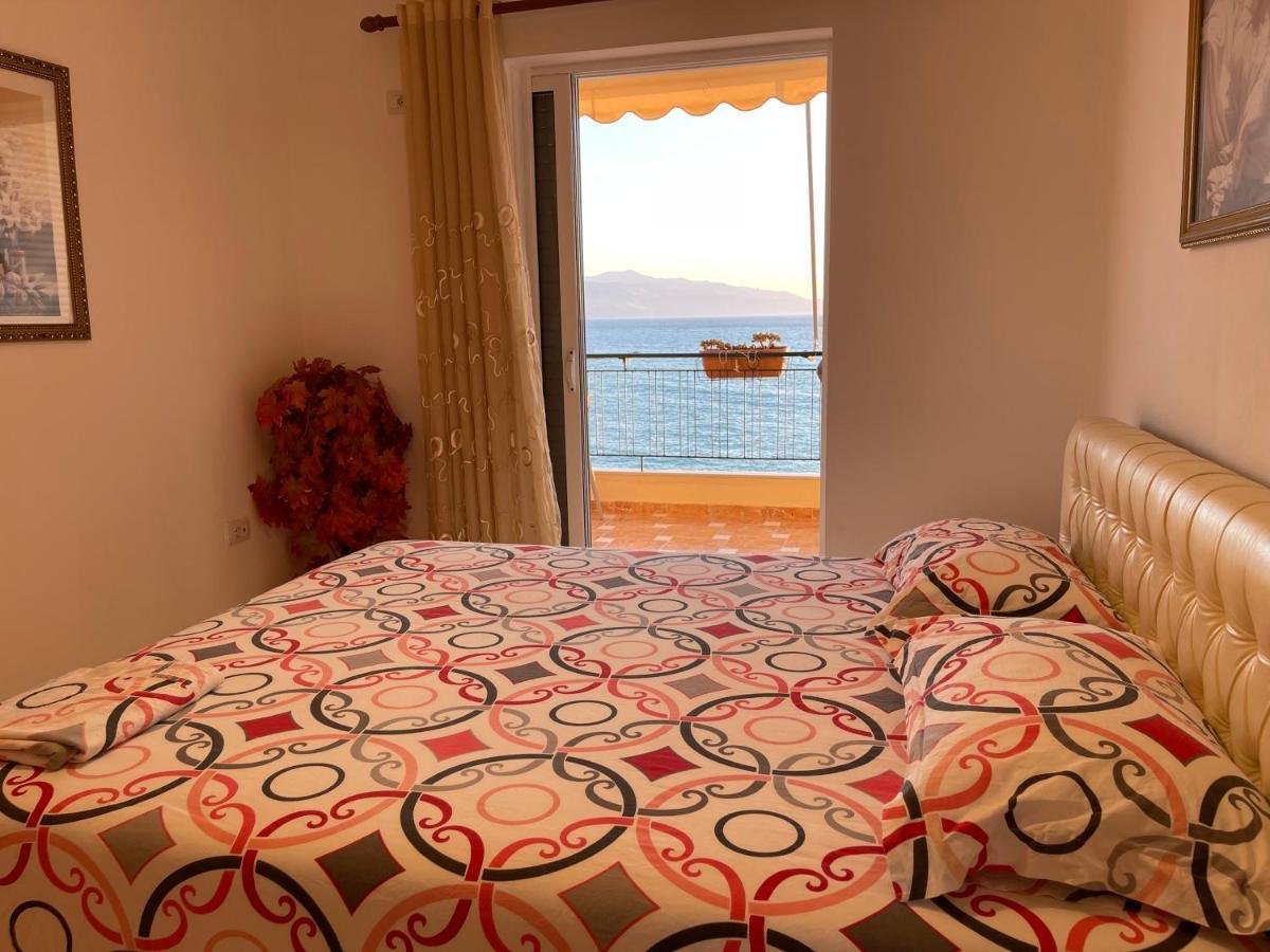 Sina Apartments Sarandë Esterno foto