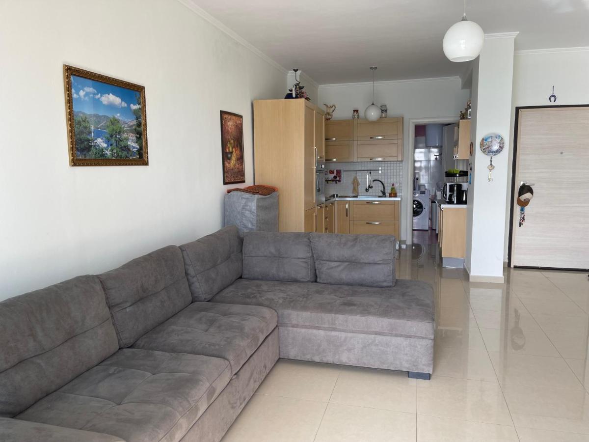 Sina Apartments Sarandë Esterno foto