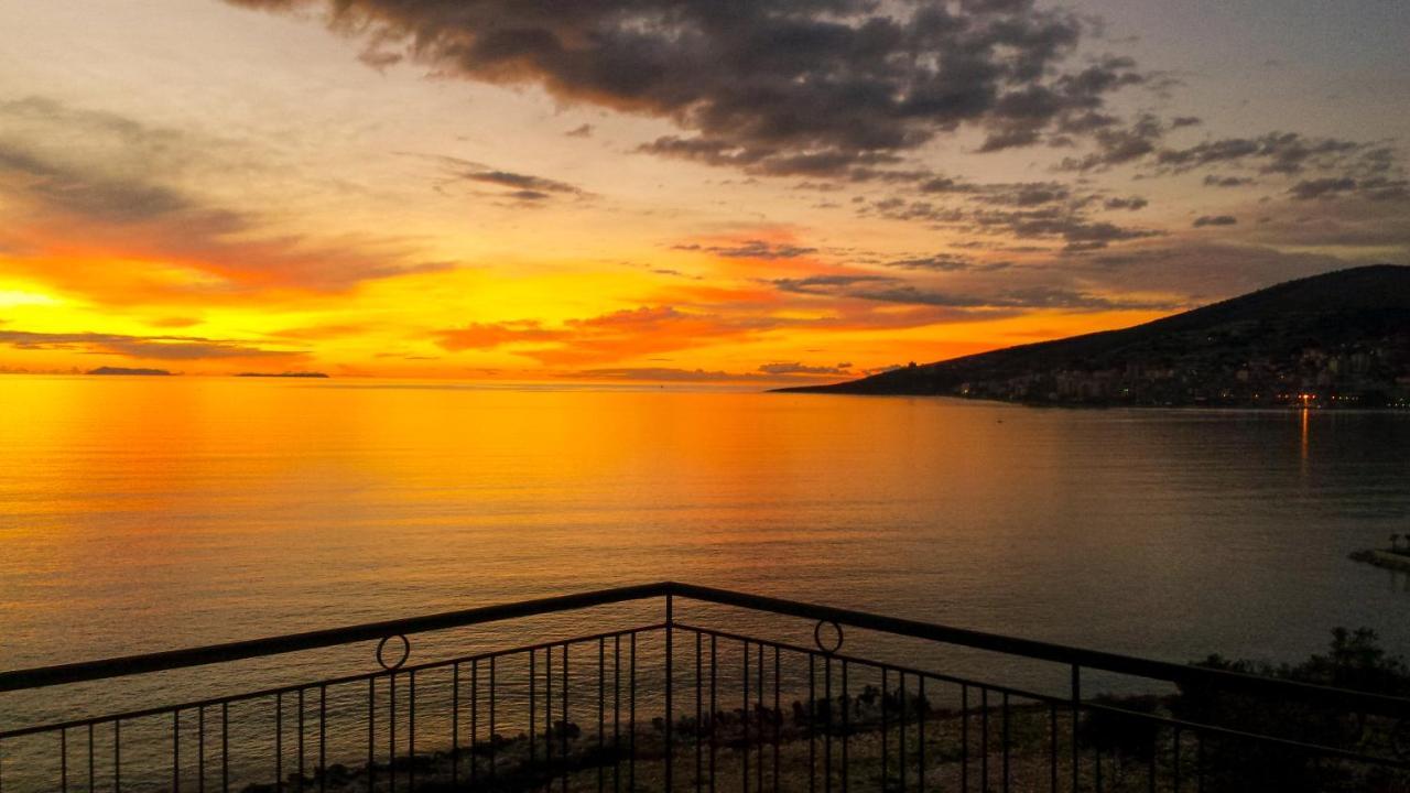 Sina Apartments Sarandë Esterno foto