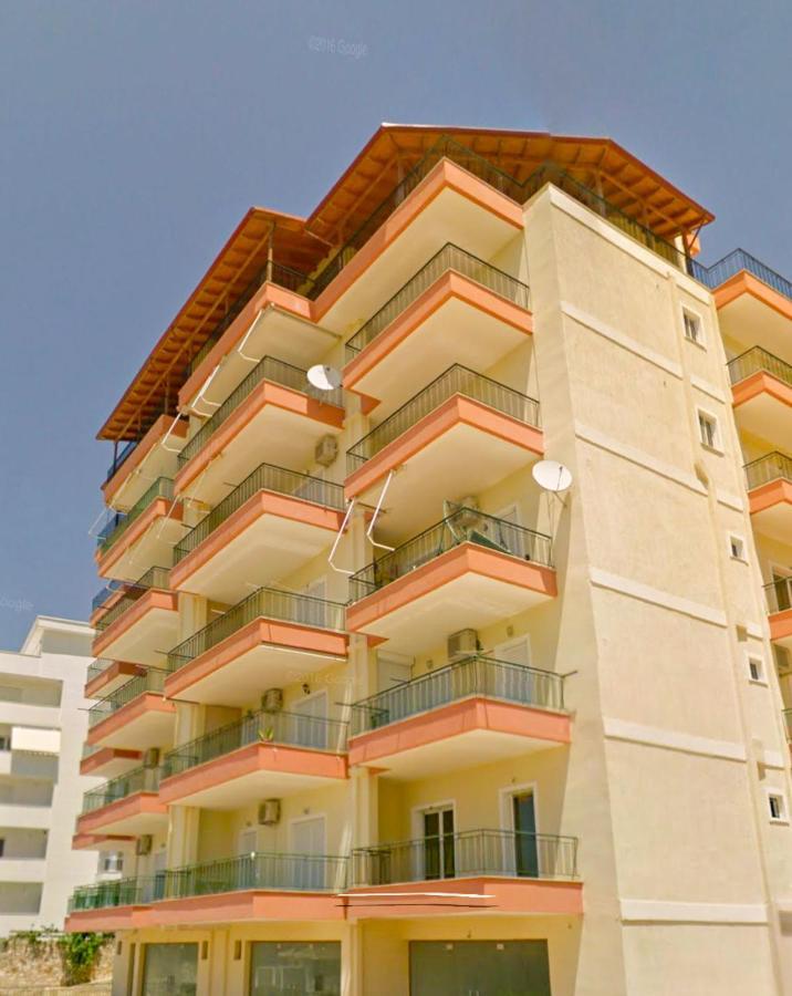 Sina Apartments Sarandë Esterno foto